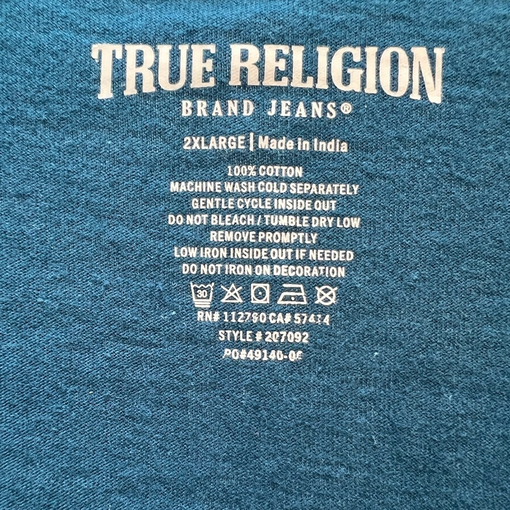 True Religion Blue/Dark Teal V-Neck T-Shirt with Gold Horse Shoe Size XXL - Picture 6 of 7